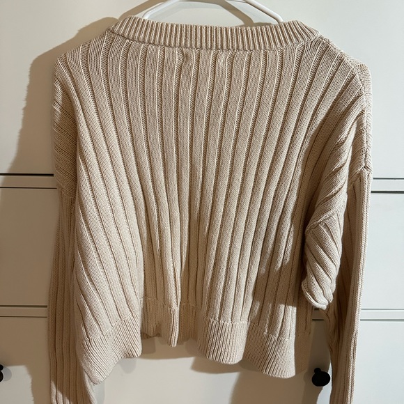 PacSun Sweaters - PacSun Cream Cropped Sweater